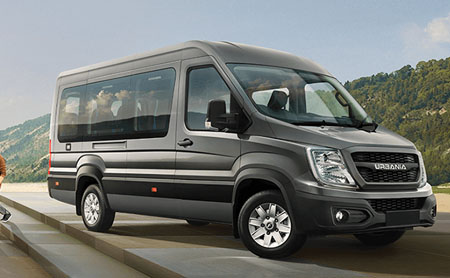 17 Seater Force Urbania in Delhi